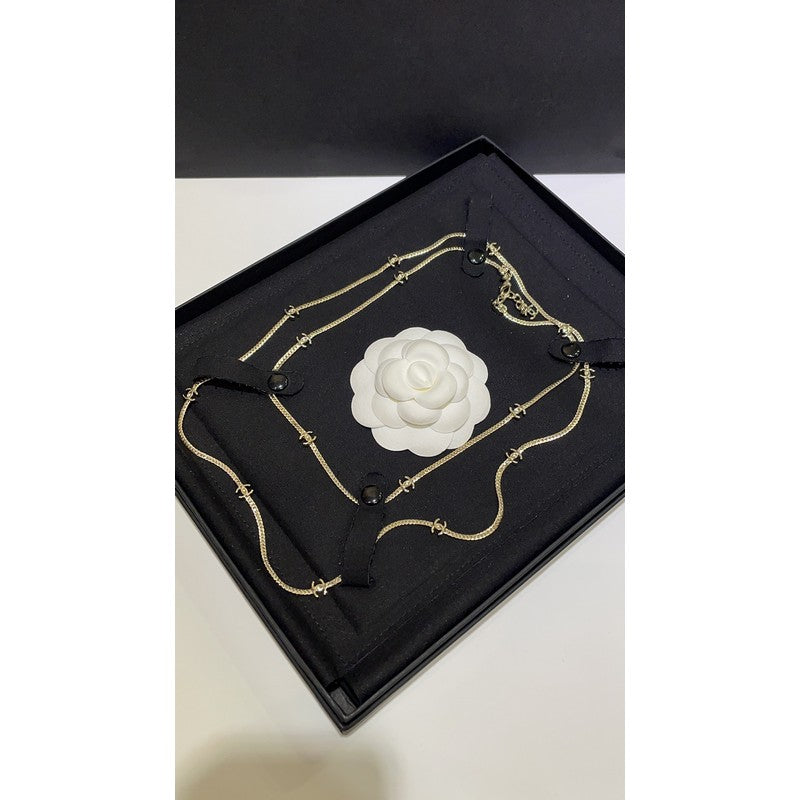 18K  Chanel 24B Flowers Long Necklace